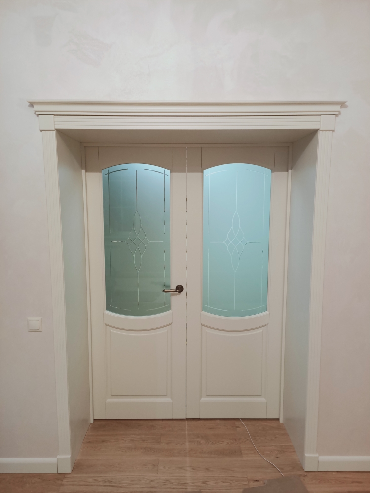 Дверь массив ольхи Бристоль белая эмаль стекло - 2