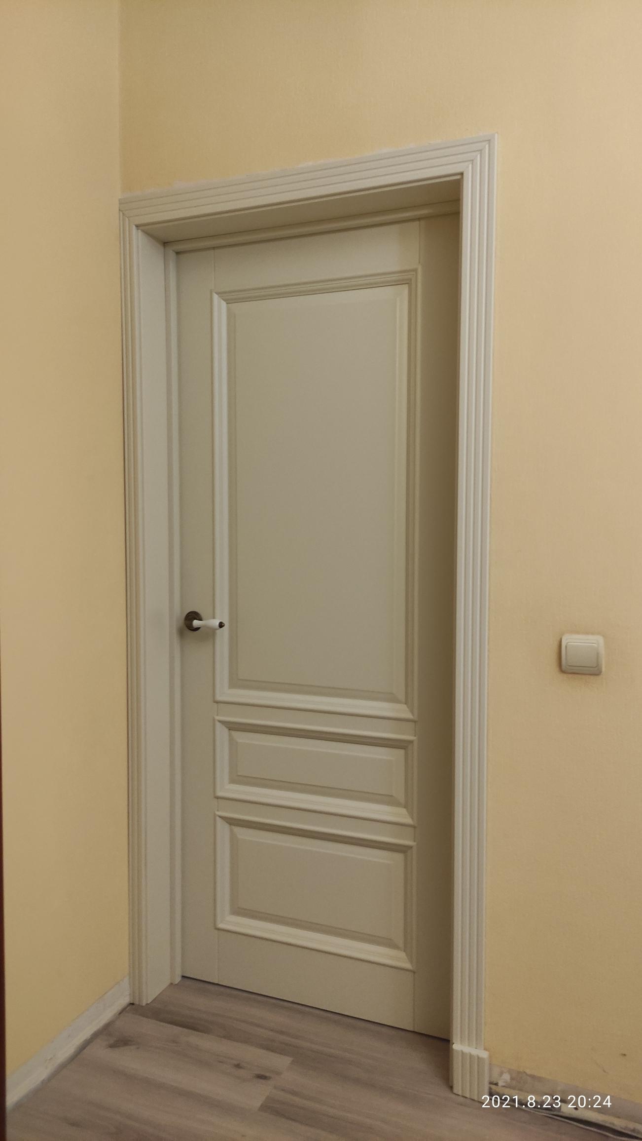 Дверь массив дуба DSW Аристократ №1 белая эмаль глухая - 3
